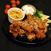 양념치킨 메뉴 사진(네이버)