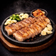 삼겹살(초벌) 메뉴 사진(네이버)