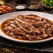 꽃소양념갈비살(180g) 메뉴 사진(네이버)