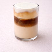 넛츠크림라떼 메뉴 사진(네이버)