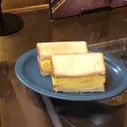 오믈렛 샌드위치 메뉴 사진(네이버)