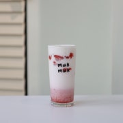 딸기라떼 메뉴 사진(네이버)