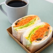 아메리카노+햄치즈야채샌드위치 세트 메뉴 사진(네이버)
