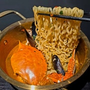 밤바다 통 꽃게라면(회 드신 후) 메뉴 사진(네이버)