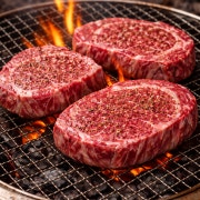 🥩 한우1++ 숯불 등심(100g) 메뉴 사진(네이버)