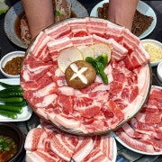 돼지고기모둠 소450g 메뉴 사진(네이버)