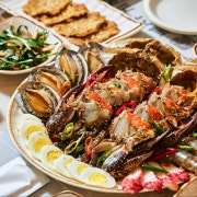 모둠간장암꽃게장+솥밥 정식(1인) 메뉴 사진(네이버)