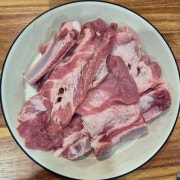100%돼지생갈비 1Kg 메뉴 사진(네이버)
