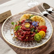 한우육회(100g) 메뉴 사진(네이버)