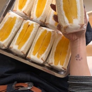 망고 요거트 산도 메뉴 사진(네이버)