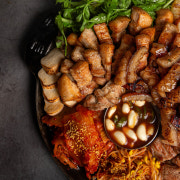 통삼겹 한판구이 중(2~3인) 메뉴 사진(네이버)