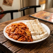뒷고기 두부김치 메뉴 사진(네이버)