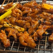 무뼈장작구이 닭발 + 계람찜 메뉴 사진(네이버)