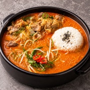 우삼겹 된장술국 메뉴 사진(네이버)