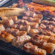 겉바속촉 삼겹살(150g) 메뉴 사진(네이버)