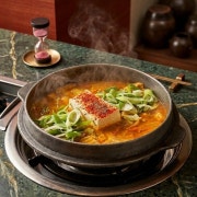 뚝방길 생김치전골 메뉴 사진(네이버)