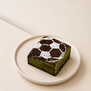 ⚽ 축구공 ⚽ 말차브라우니 메뉴 사진(네이버)