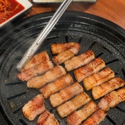 72시간 숙성 생삼겹살 (100g) 메뉴 사진(네이버)