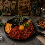 바깥고추장육회 메뉴 사진(네이버)