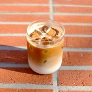 Vanilla Bean Latte 메뉴 사진(네이버)