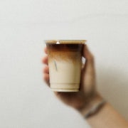오트 라떼 메뉴 사진(네이버)
