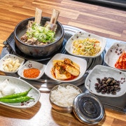 왕갈비탕 < 점심특선 > 메뉴 사진(네이버)