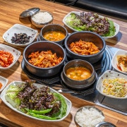 돼지두루치기 < 점심특선 > 메뉴 사진(네이버)