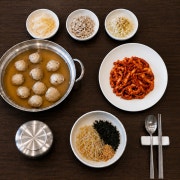 낙지비빔밥 + 조개탕 (1인) 메뉴 사진(네이버)