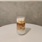 솔티 카라멜 크림라떼 메뉴 사진(네이버)