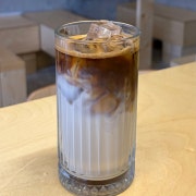 CANESUGAR / 사탕수수 라떼 메뉴 사진(네이버)