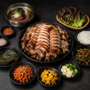 왕족발 세트 메뉴 사진(네이버)