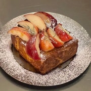 시즌토스트 (천도복숭아) 메뉴 사진(네이버)