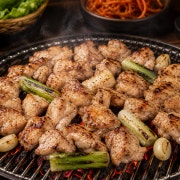 국내산숯불소금구이(200g) 메뉴 사진(네이버)