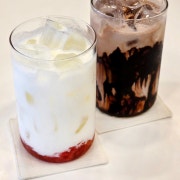 딸기라떼(Only ICE) 메뉴 사진(네이버)