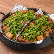 한판 한돈삼겹550g+특목살550g 메뉴 사진(네이버)