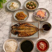 간고등어 오븐구이 정식 메뉴 사진(네이버)