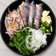 제철 메뉴 - 전어회 메뉴 사진(네이버)