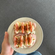 달달한무화과오픈샌드위치(가을시즌) 메뉴 사진(네이버)