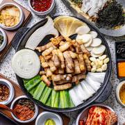 숙성 삼겹살(200g) 메뉴 사진(네이버)