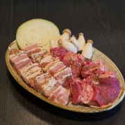 뒷고기 삼겹 반판 Set 메뉴 사진(네이버)