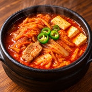 (점심특선) 고기많이 김치찌개 메뉴 사진(네이버)