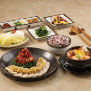마늘보쌈정식(된장or순두부찌개) 메뉴 사진(네이버)