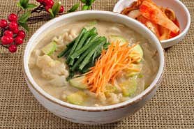 장비빔국수와굴국밥보쌈 분당서판교점 사진 3
