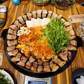 무쇠김치삼겹 삼성점 사진 3