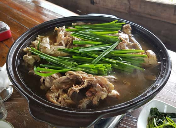 촌닭(백숙) 메뉴 사진(네이버)