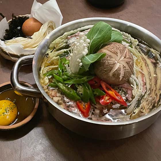 흑돼지밀푀유나베 메뉴 사진(네이버)