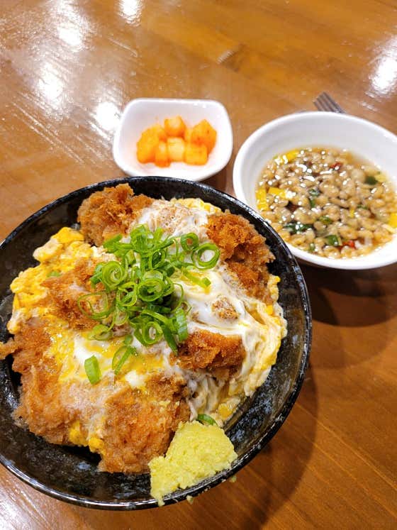 돈부리(일본식 돈까스덮밥) 메뉴 사진(네이버)