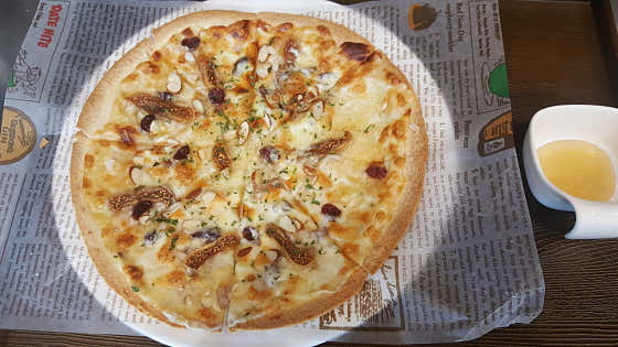 고르곤졸라 피자 메뉴 사진(네이버)