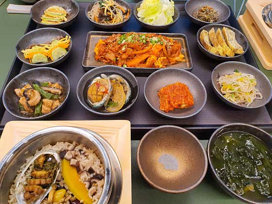 제육 한상 1인 (2인 한상 기본) 메뉴 사진(네이버)