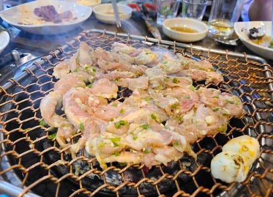 꼬들~꼬들~야들~야들~닭목살숯불구이! 메뉴 사진(네이버)